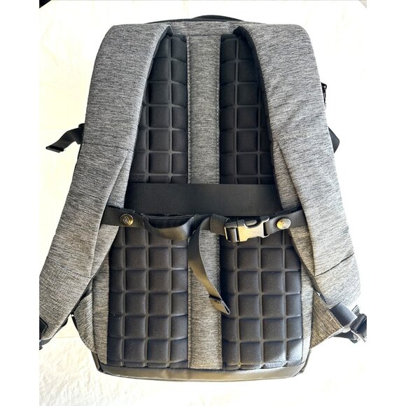 Timbuk2 Division Laptop Backpack Deluxe Grey Eco Static Gray Excellent Condition - Picture 2 of 11